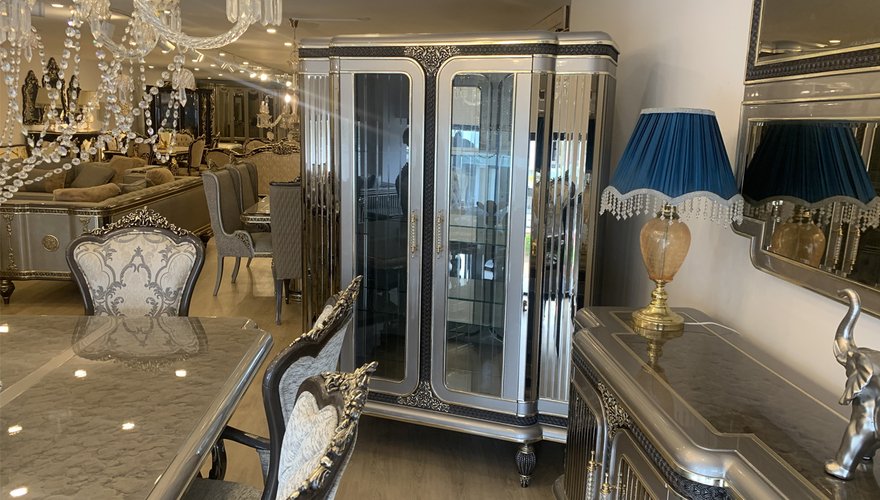 Alvaro Classic Dining Room - 4