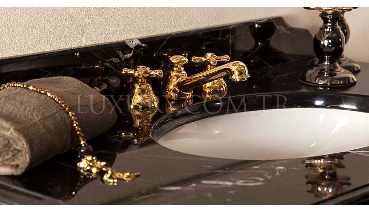 Bergora Black Classic Bathroom Set - 4