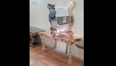 Bolivar Mirrored Dresser - 1042