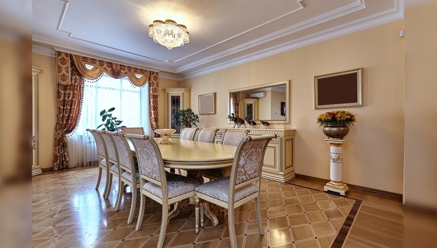 Kremlin Yemek Masası - 