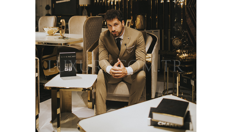 Luitton Lux Living Room - 36