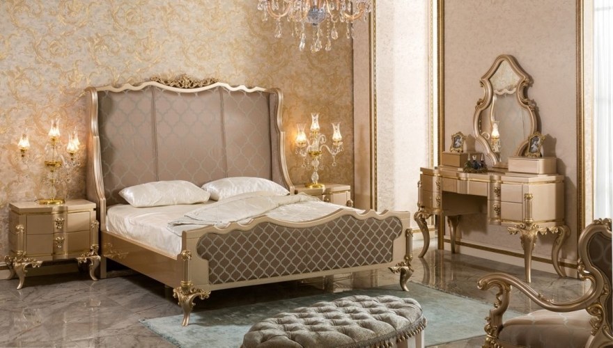 525 - Lüks Yalvaç Klasik Yatak Odası