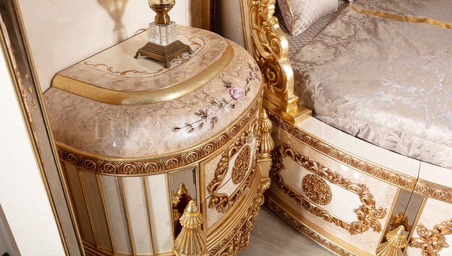 Mazender Classic Bedroom - 13