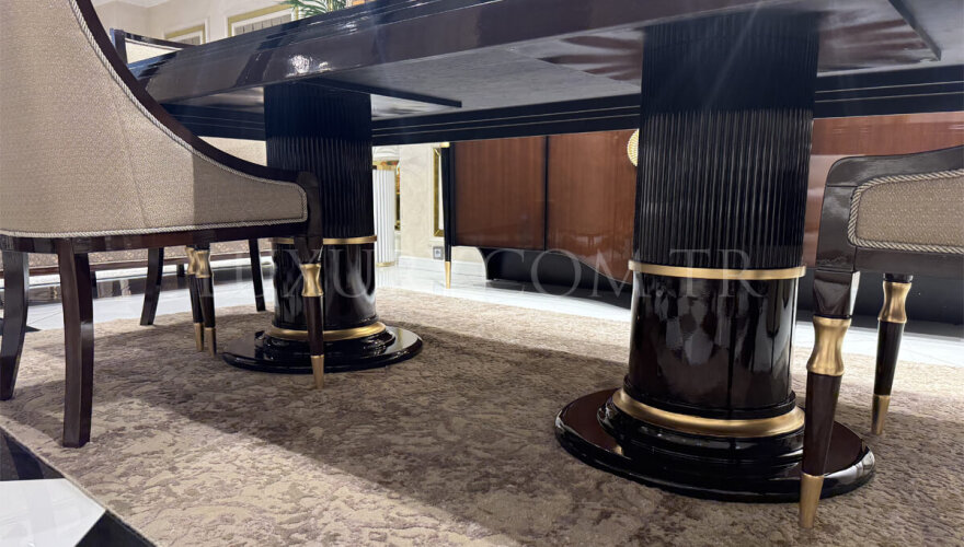 Mansion Dining Room - 8