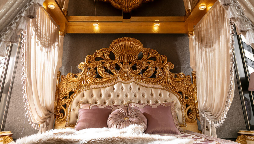 Martinik Altın Varaklı Klasik Yatak Odası - 12