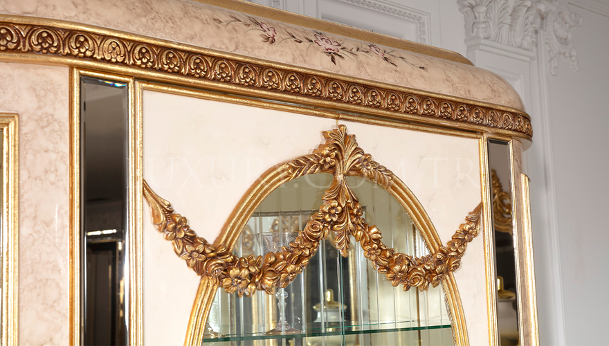 Mazender Classic Dining Room - 21