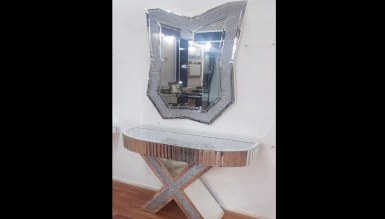 Porlamar Mirrored Dresser