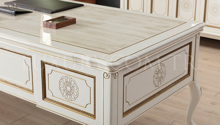 Rumah Classic Office Room - 10