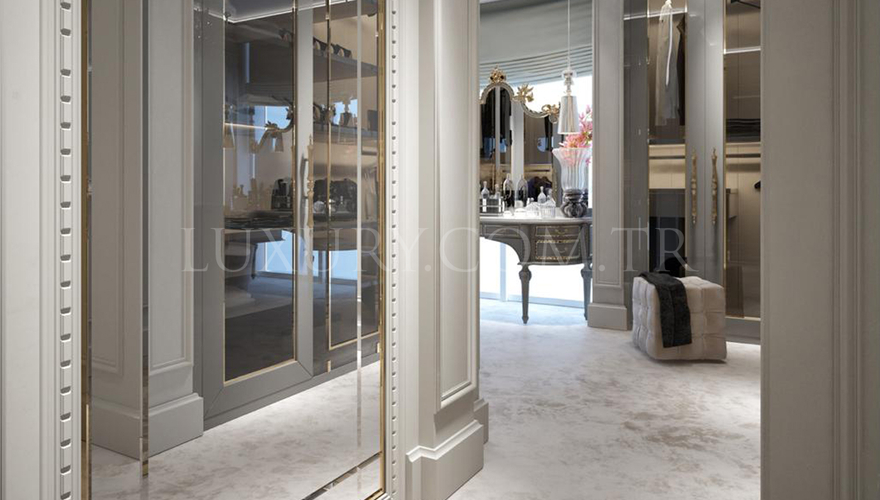 Serra Dressing Room - 3