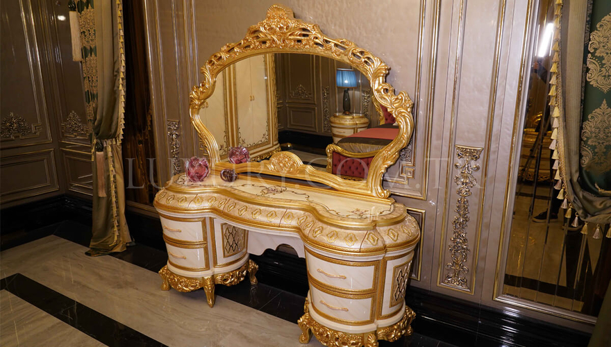 Sultanahmet Klasik Altın Varaklı Yatak Odası - 10