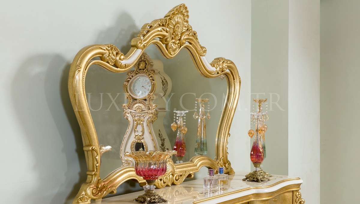 Tuğrahan Altın Varaklı Yatak Odası Luxury Mobilya Tuğrahan Altın Varaklı Yatak Odası Luxury Mobilya