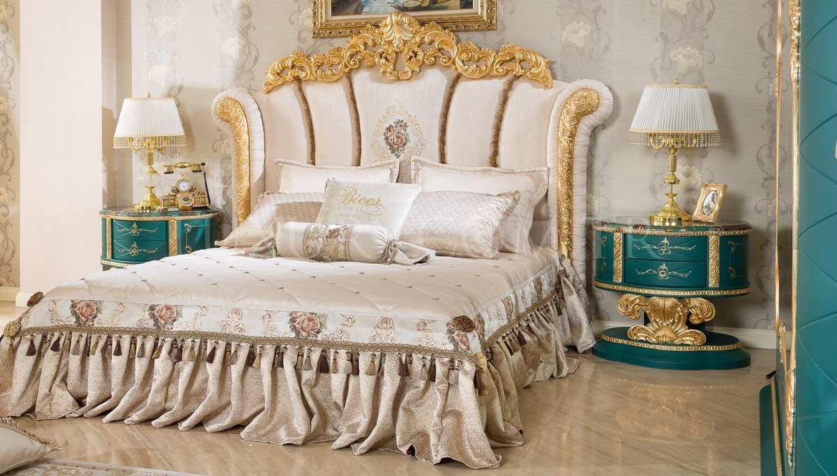 Villa Altın Varaklı Yatak Odası