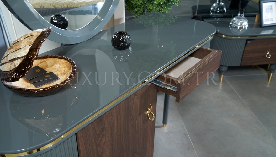 Violin Modern Bedroom - 13