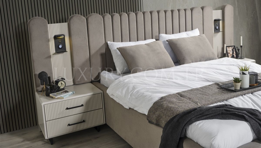Volga Modern Bedroom Set - 7