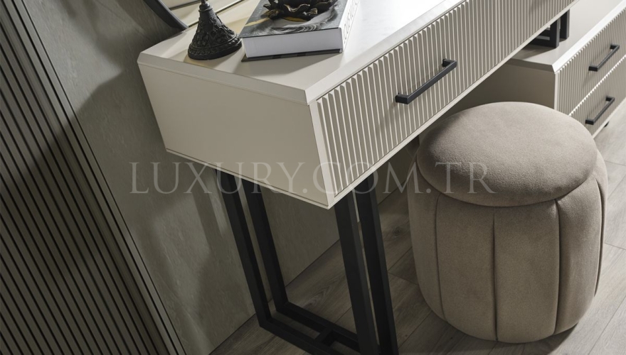 Volga Modern Bedroom Set - 12